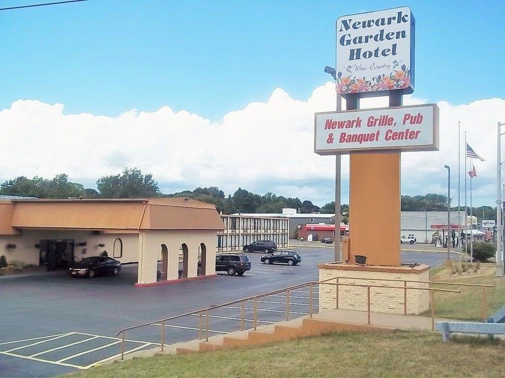 Newark Garden Finger Lakes Hotel Bagian luar foto