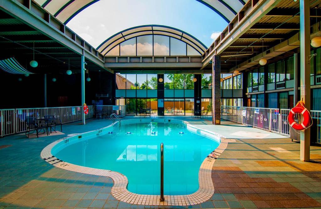 Newark Garden Finger Lakes Hotel Bagian luar foto