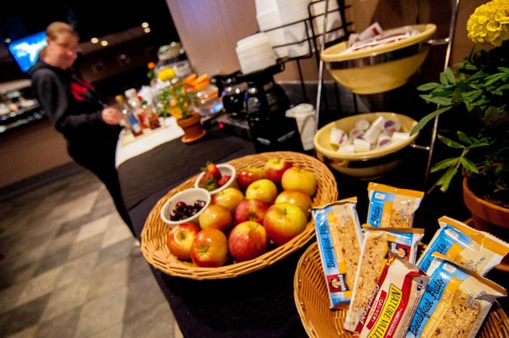 Newark Garden Finger Lakes Hotel Bagian luar foto