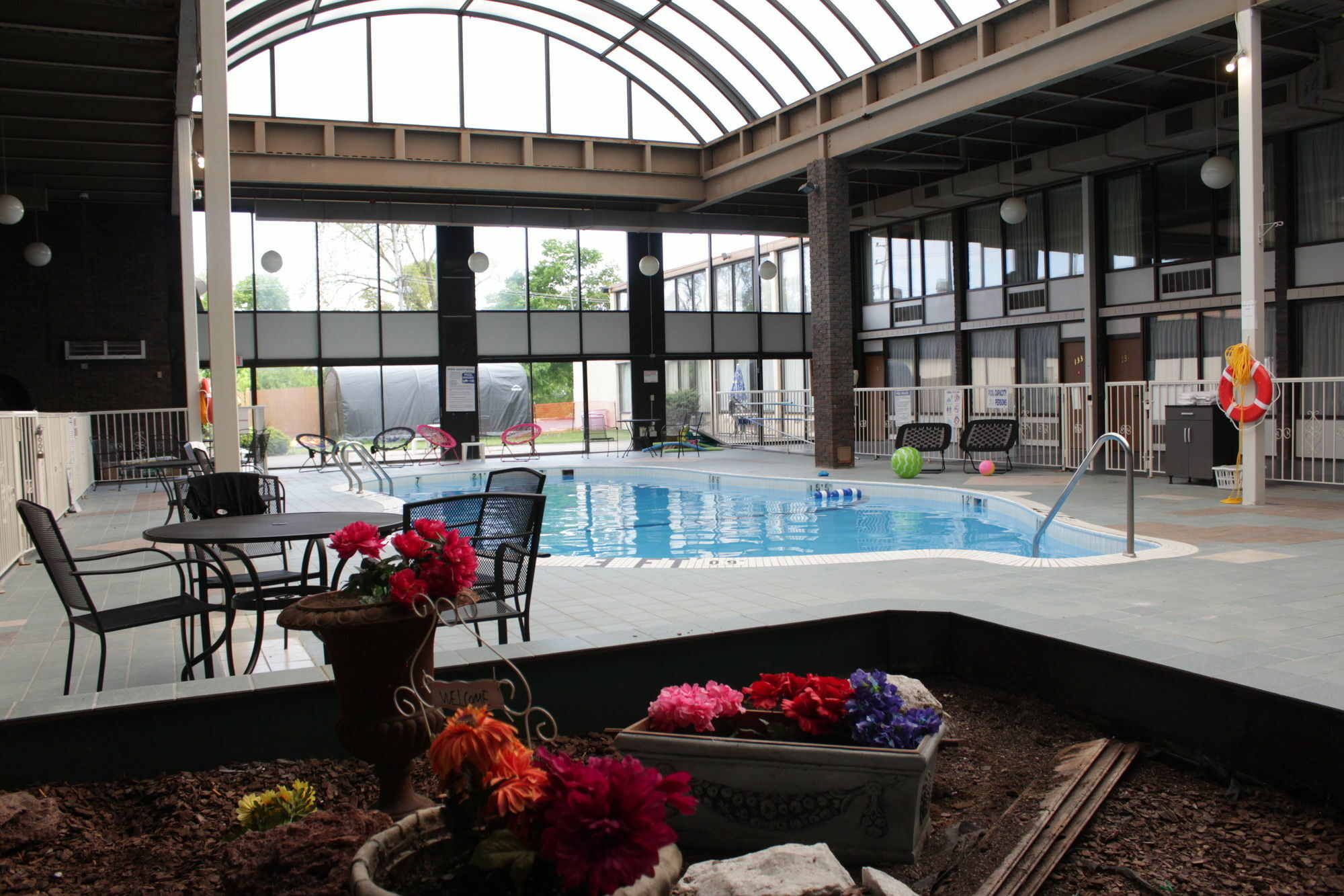 Newark Garden Finger Lakes Hotel Bagian luar foto